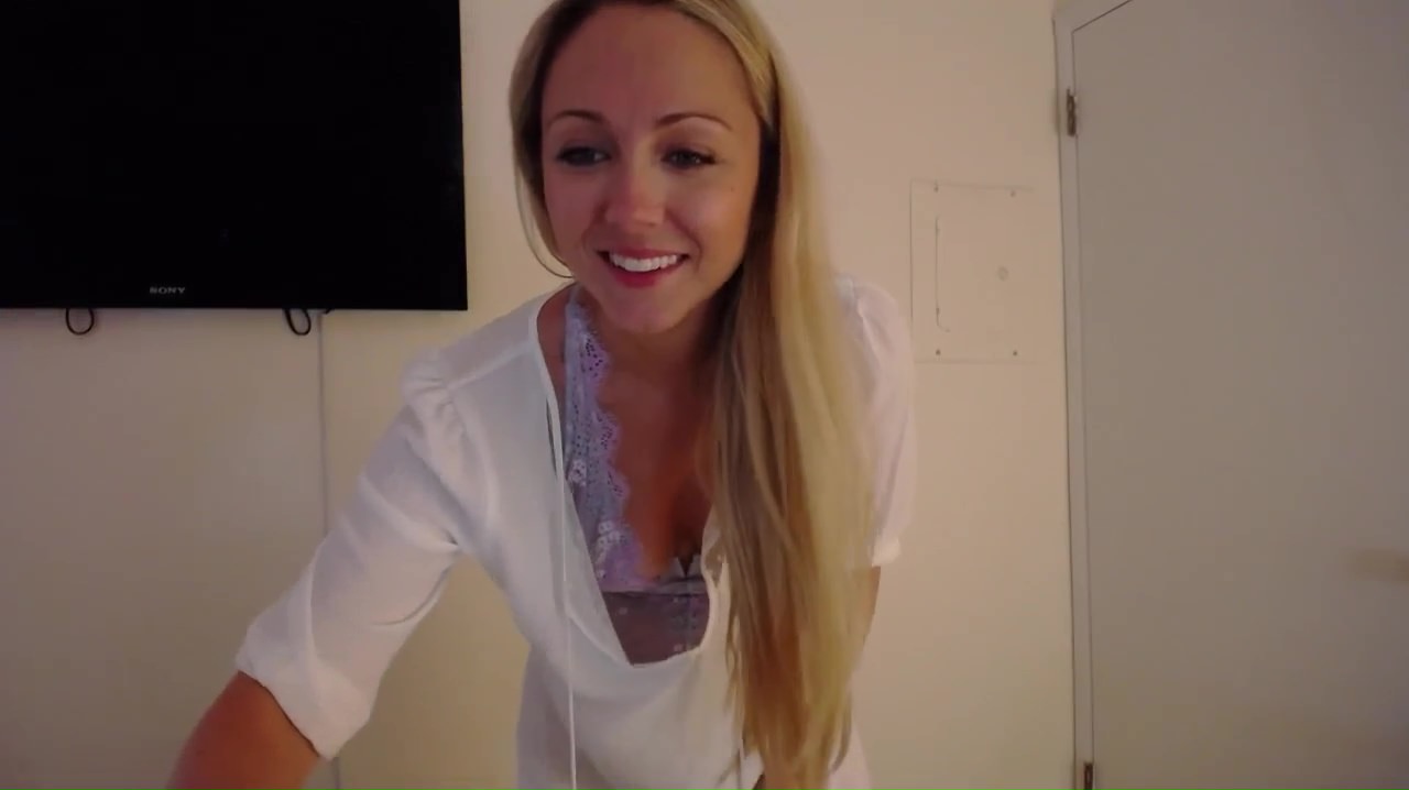 Brooke Marks Camshow Stringkini Video Nips